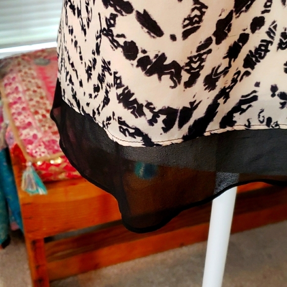 PARKER Print Silk Blouse - Picture 3 of 5